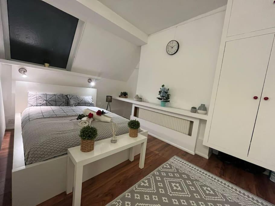 Modern Cosy Studio In Barbican - Green - F2 Apartament Londra